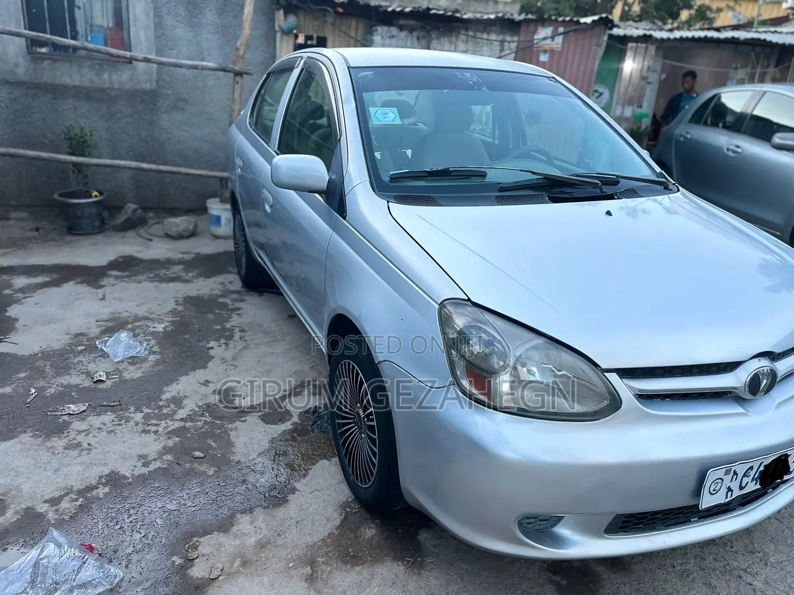 Toyota Platz 2003 Silver
