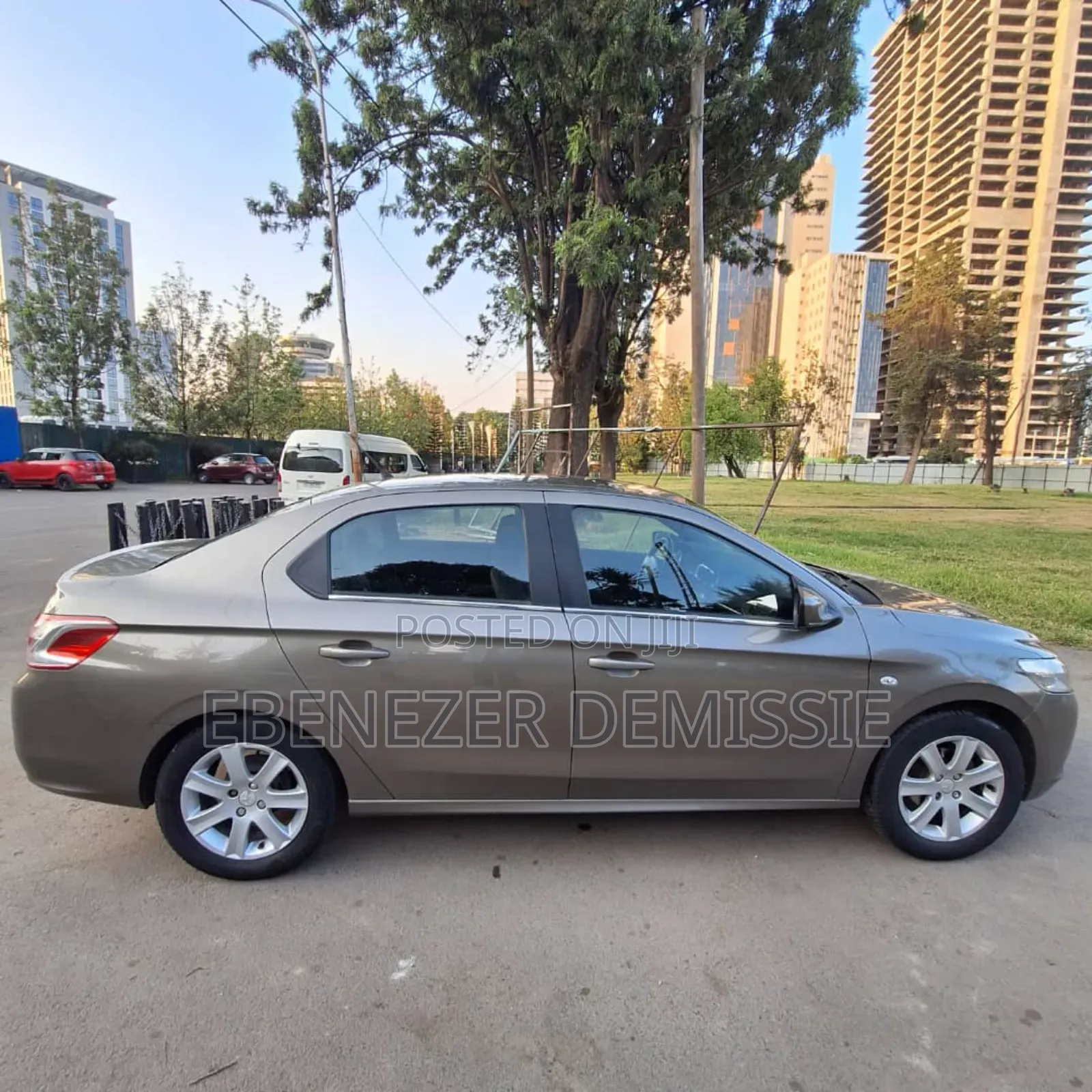 Peugeot 301 2017 Brown