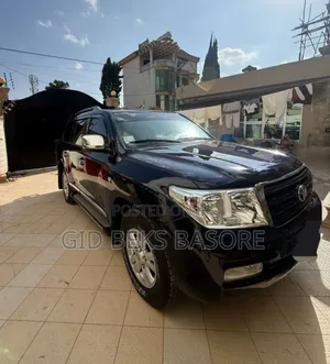 Toyota Land Cruiser 2010 Black