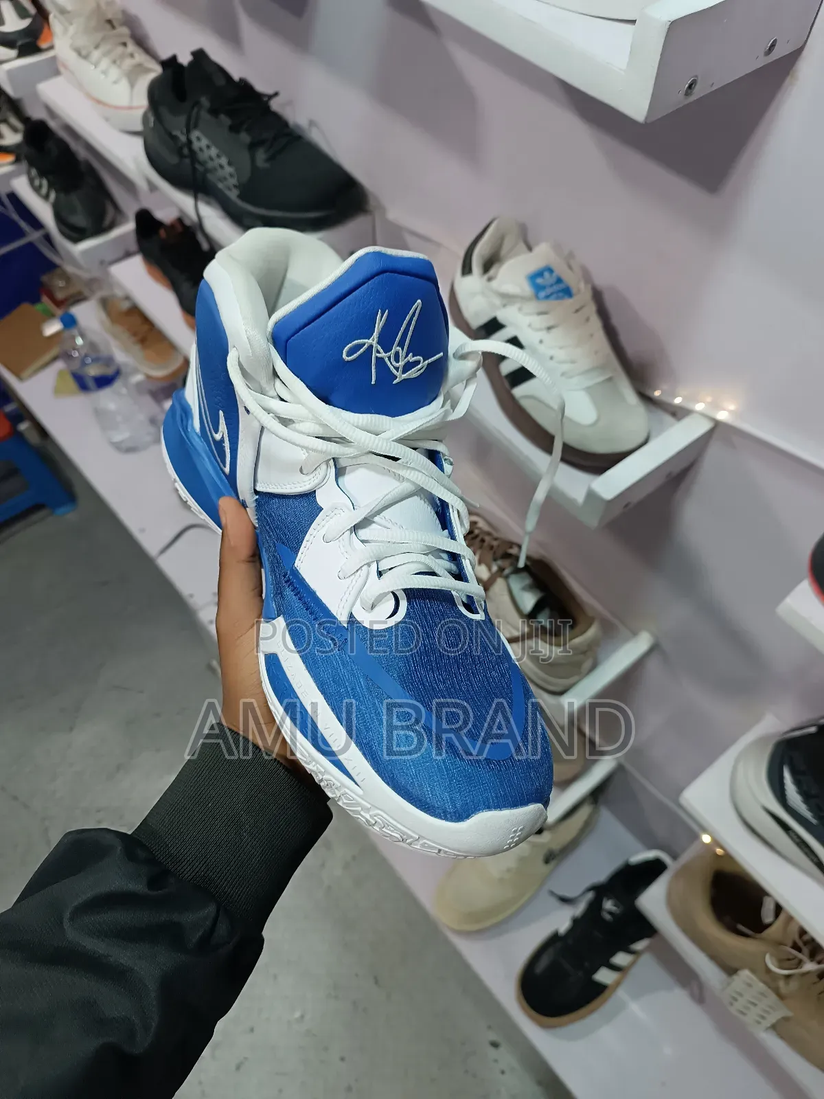 Nike Kyrie Infinity Tb Basketball Shoe in the "Game Royal"