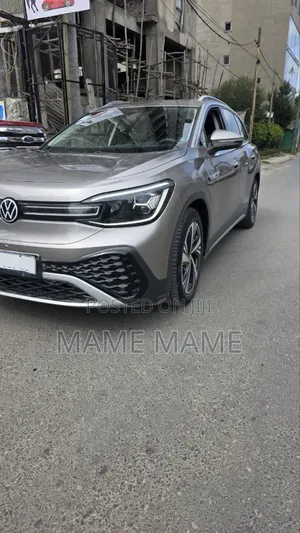 Photo - New Volkswagen ID.6 2022 Gray