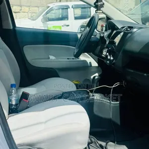 Mitsubishi Attrage 2022 Silver