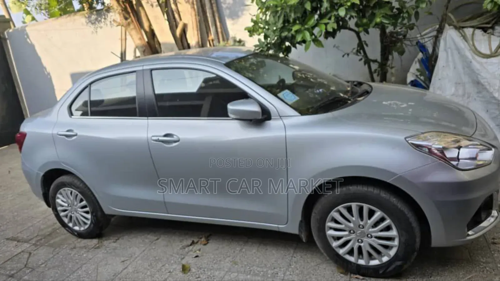 Suzuki Dzire 2023 Silver