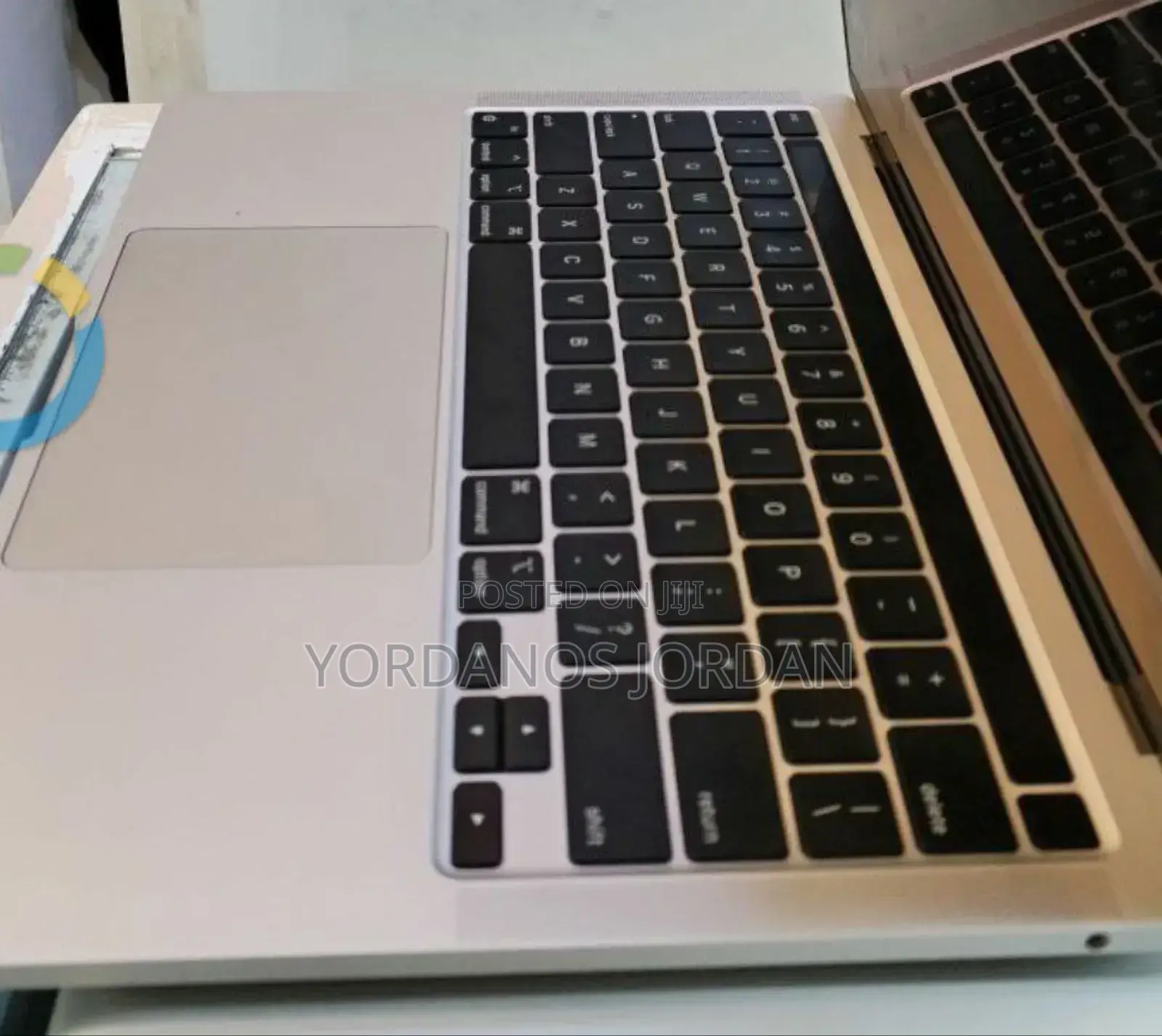 New Laptop Apple MacBook Pro 2020 16GB Apple M1 SSD 512GB