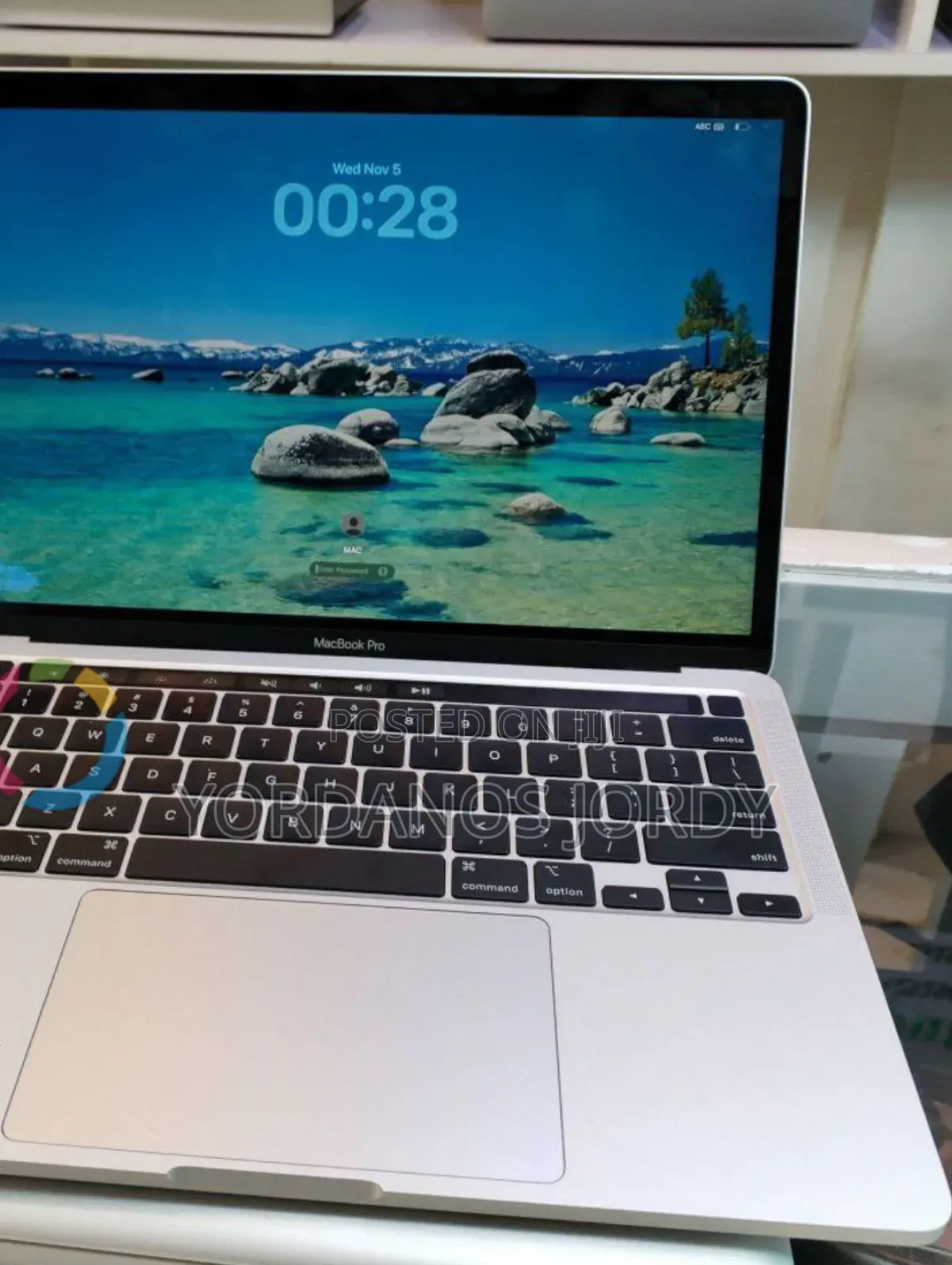 New Laptop Apple MacBook Pro 2020 16GB Apple M1 SSD 512GB