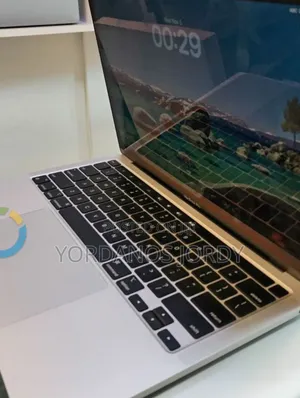 New Laptop Apple MacBook Pro 2020 16GB Apple M1 SSD 512GB