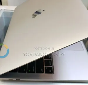 New Laptop Apple MacBook Pro 2020 16GB Apple M1 SSD 512GB