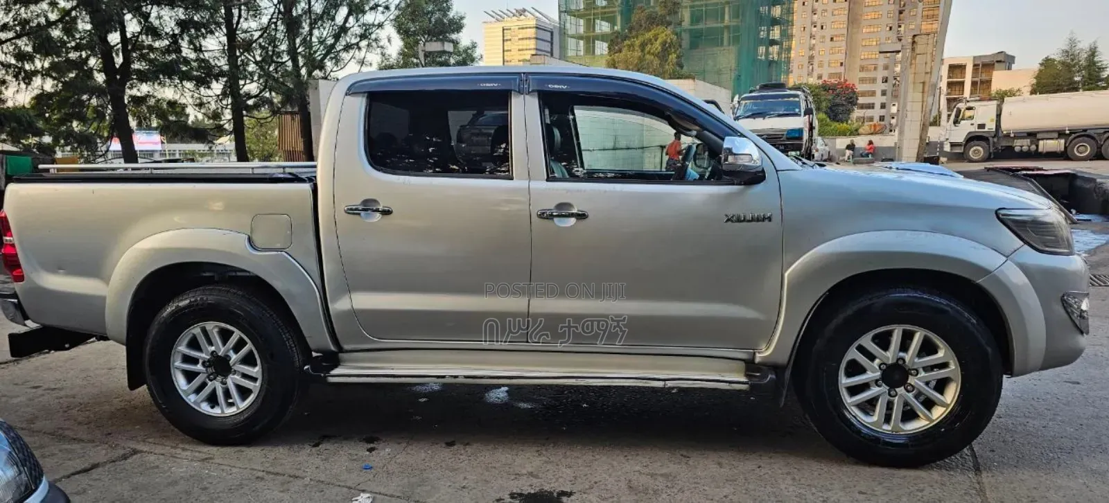 Toyota Hilux 2013 Gold