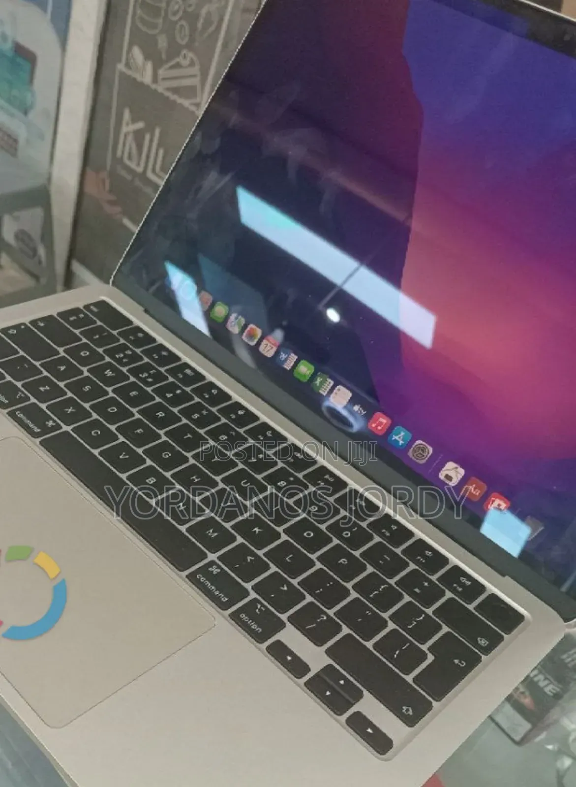 New Laptop Apple MacBook Air 2022 M2 8GB Apple M2 SSD 512GB