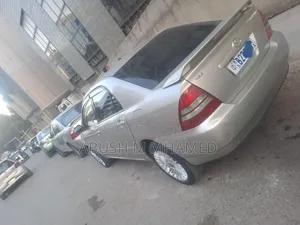 Toyota Corolla 2003 Gold