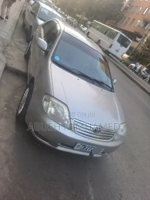 Photo - Toyota Corolla 2003 Gold