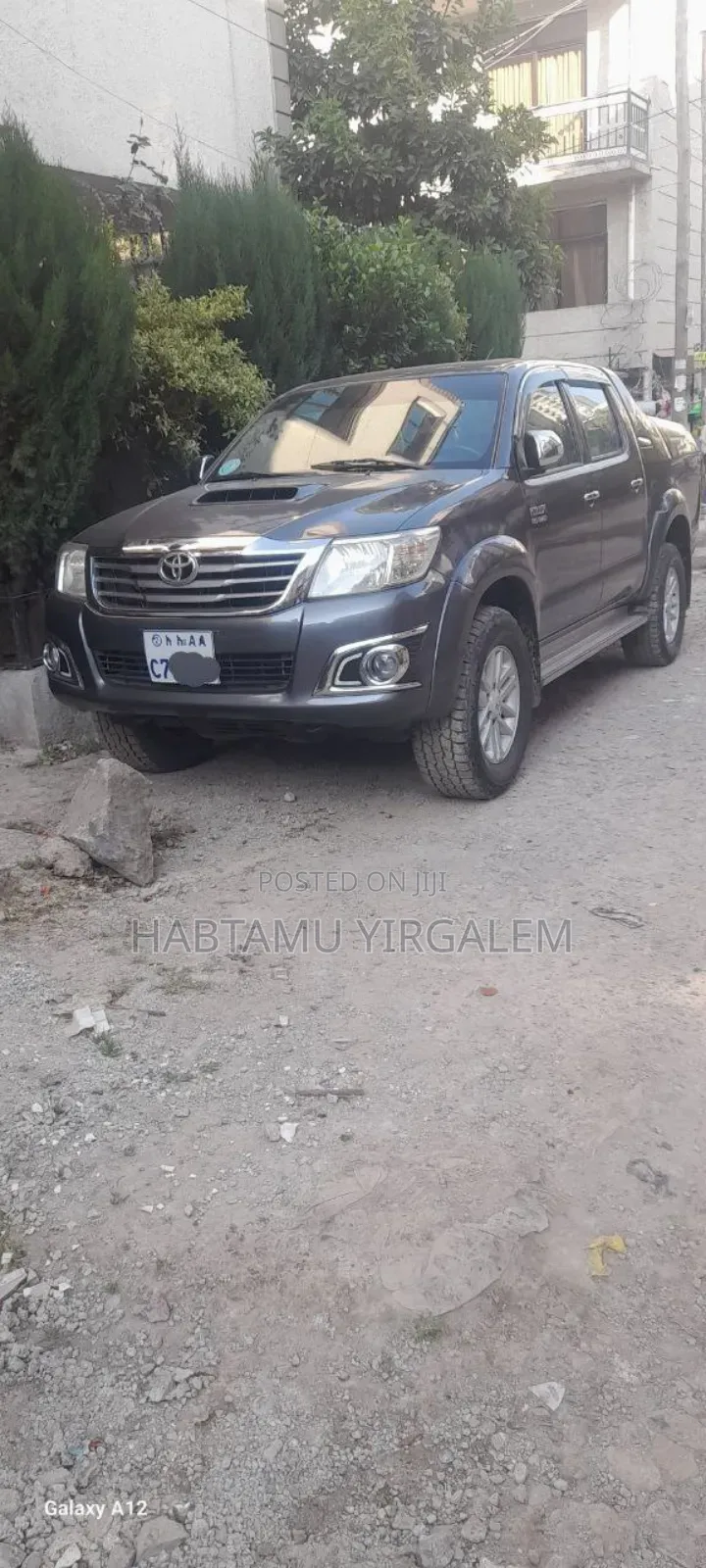 Toyota Hilux 2014 Gray