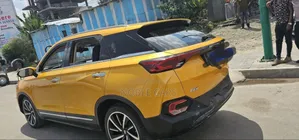 Bestune T77 1.2 FWD 2021 Yellow