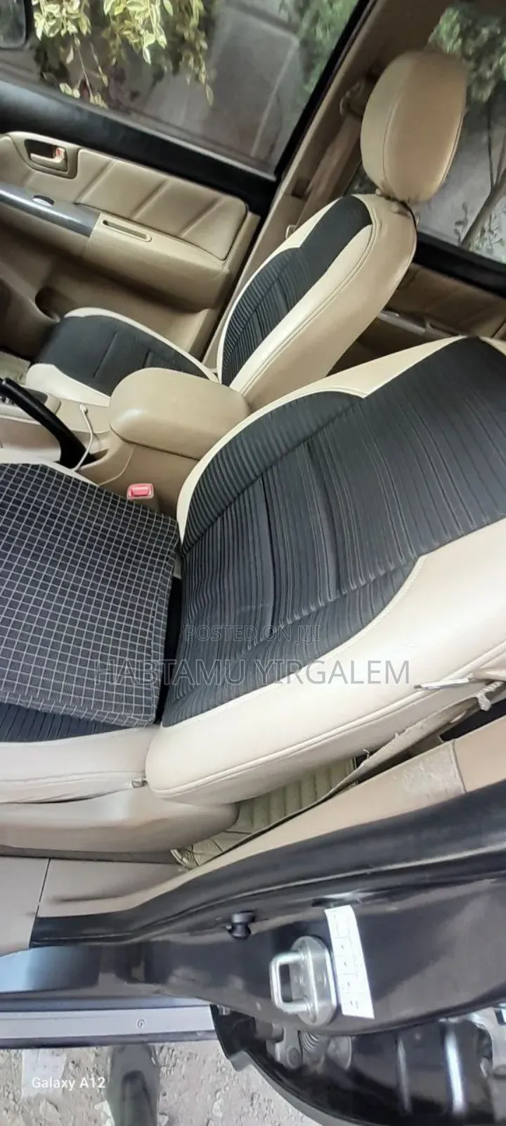 Toyota Hilux 2014 Gray