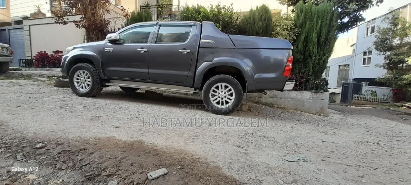 Toyota Hilux 2014 Gray