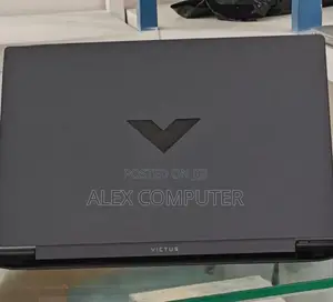 New Laptop HP Victus 15 16GB AMD Ryzen 7 SSD 512GB