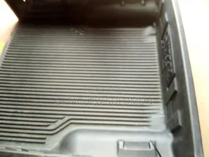 የቲዮታ ፒካፕ የኃላ ምንጣፍ ነው