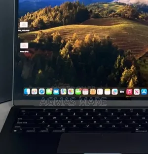 Photo - New Laptop Apple MacBook Air 2022 M2 8GB Apple M2 SSD 256GB