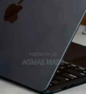 New Laptop Apple MacBook Air 2022 M2 8GB Apple M2 SSD 256GB