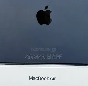 New Laptop Apple MacBook Air 2022 M2 16GB Apple M2 SSD 512GB