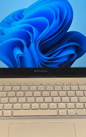 New Laptop Asus VivoBook 15 X505BA 16GB Intel Core I7 SSD 1T