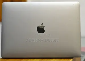 New Laptop Apple MacBook Pro 2018 16GB Intel Core I5 SSD 256GB