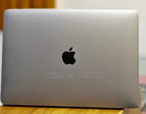 New Laptop Apple MacBook Pro 2019 16GB Intel Core I5 SSD 256GB