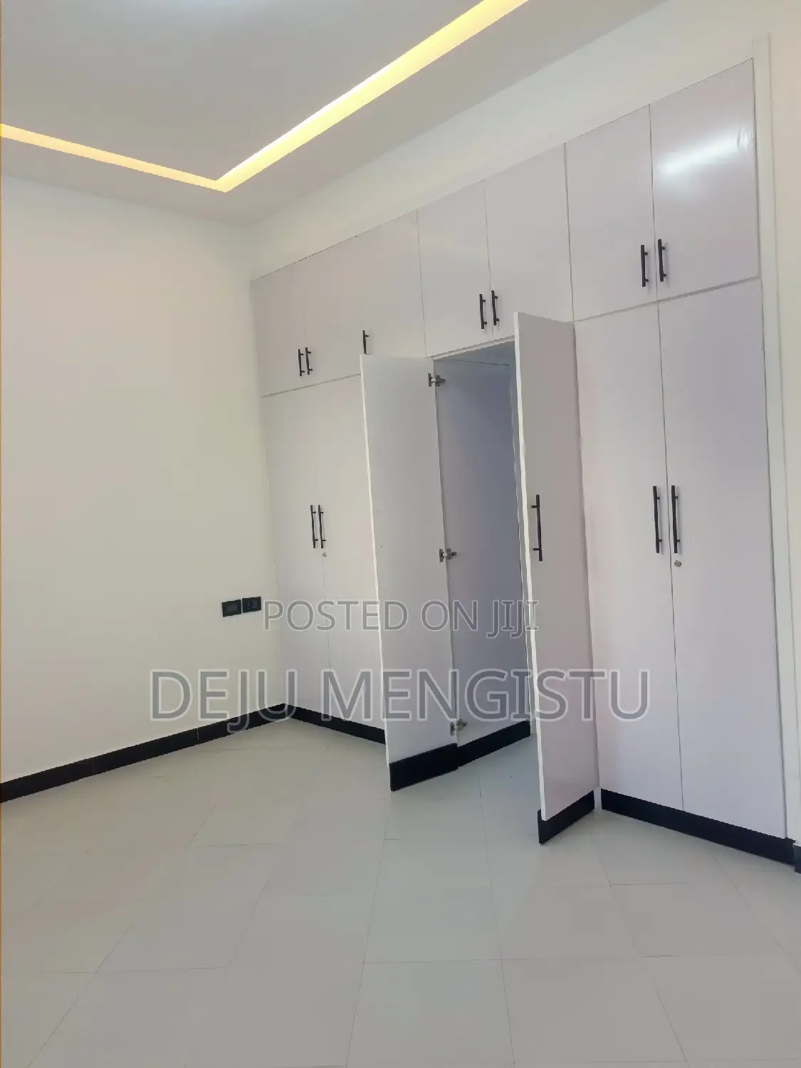 6bdrm Villa in አያት, Bole for sale