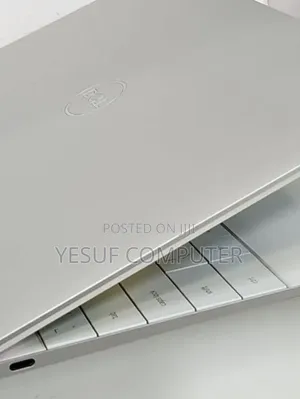 New Laptop Dell XPS 13 32GB Intel Core I7 SSD 512GB