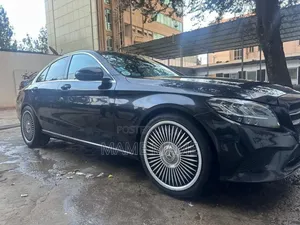 Mercedes-Benz C180 2021 Black