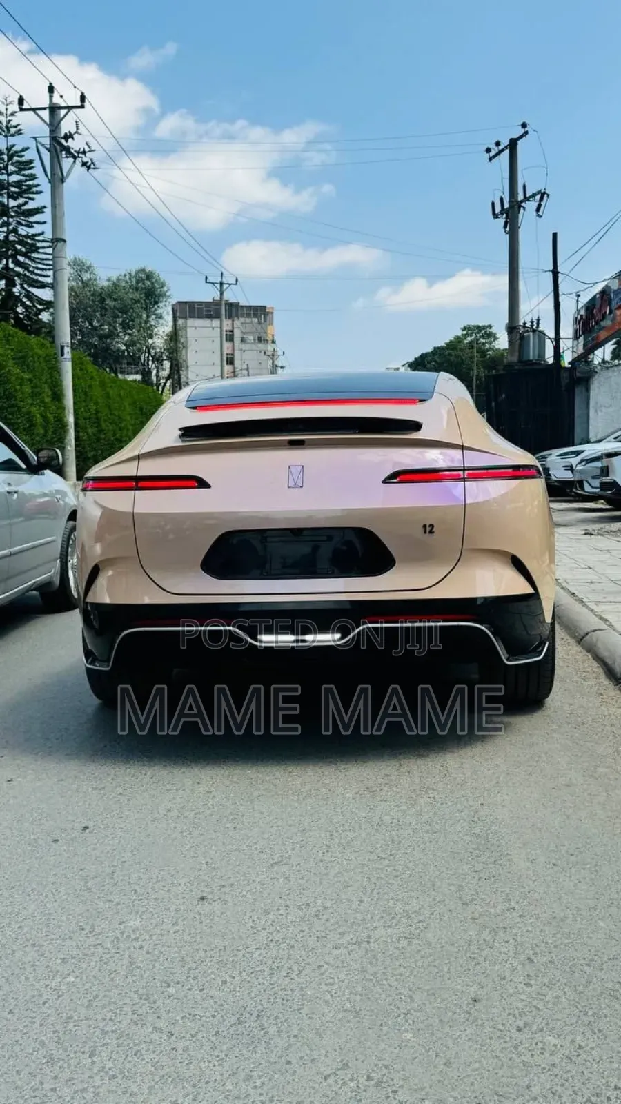 New Avatr 12 2025 Yellow