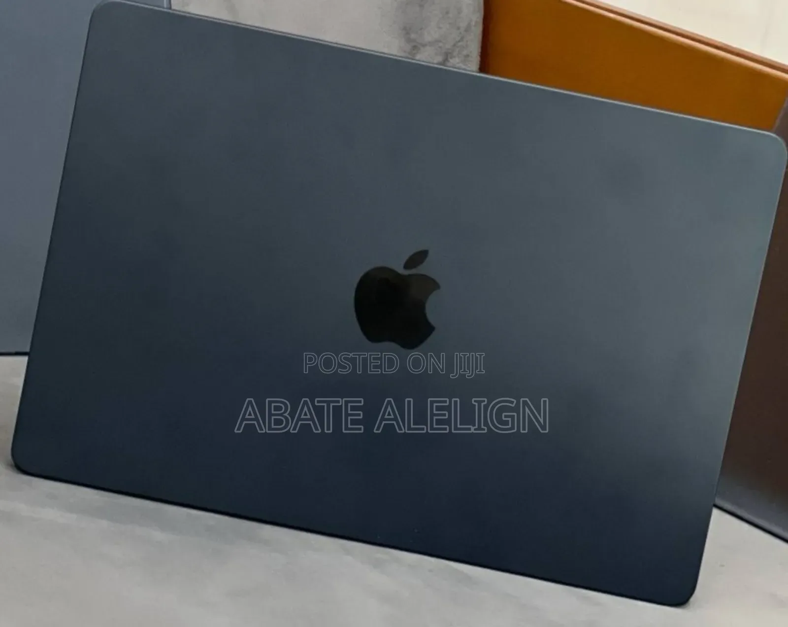 New Laptop Apple MacBook Air 2022 M2 8GB Intel Core I5 SSD 256GB