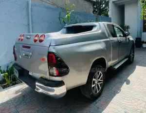 Toyota Hilux 2017 Silver