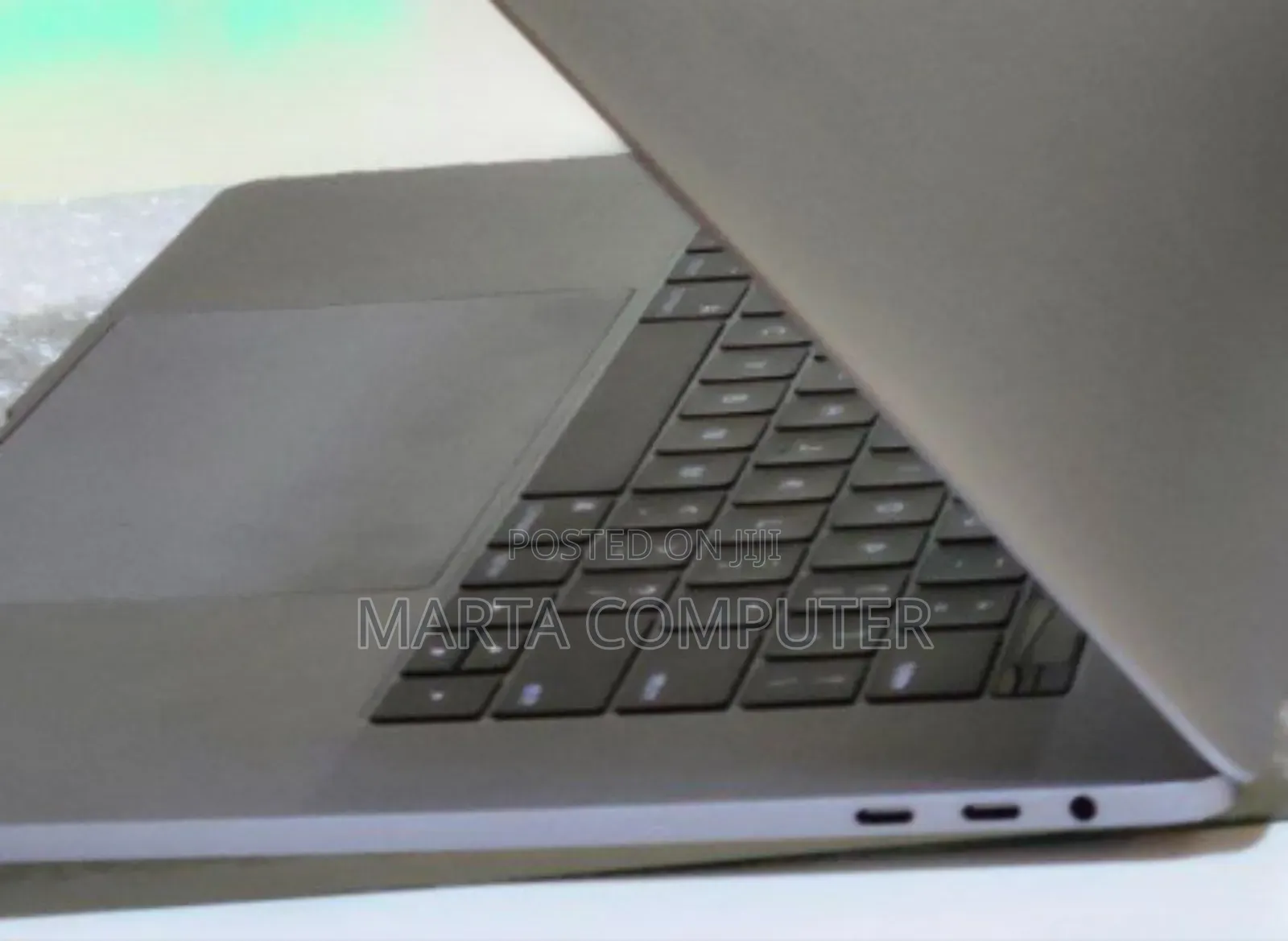 New Laptop Apple MacBook Pro 2017 16GB Intel Core I7 SSD 512GB