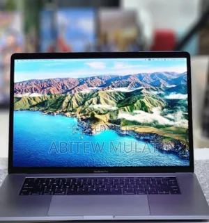 New Laptop Apple MacBook Pro 2017 16GB Intel Core I7 SSD 512GB