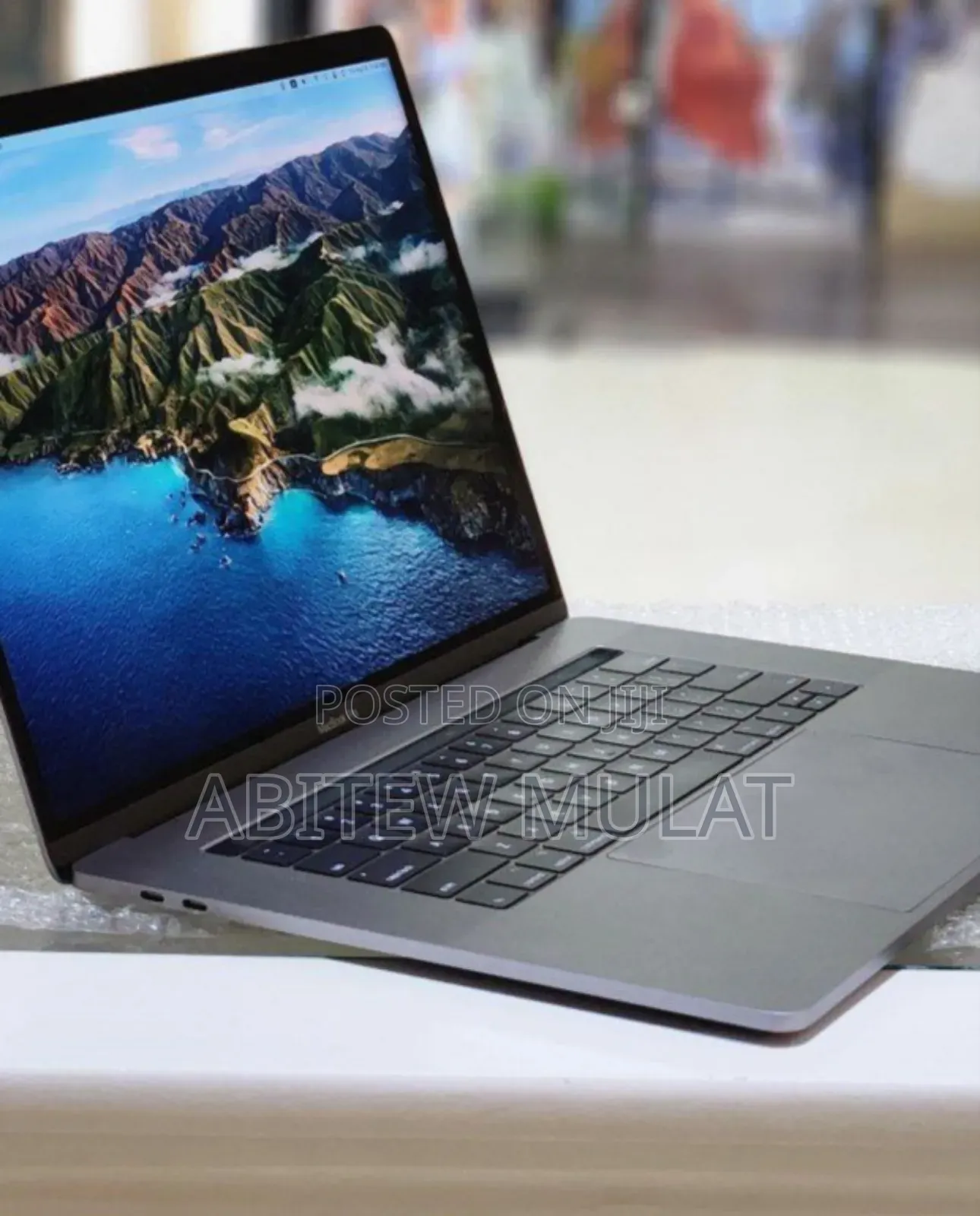 New Laptop Apple MacBook Pro 2017 16GB Intel Core I7 SSD 512GB