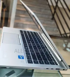 New Laptop HP EliteBook 840 G8 16GB Intel Core I5 SSD 512GB