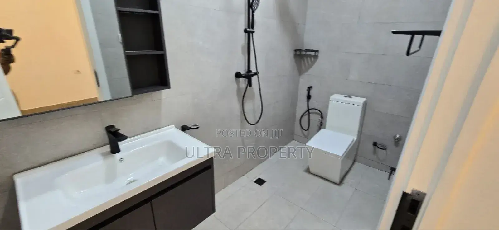 3bdrm Apartment in Bole for rent