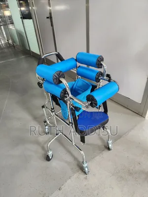 Photo - Walker With Best Support朱明kids With Seat Walker朱諾brand New Walker