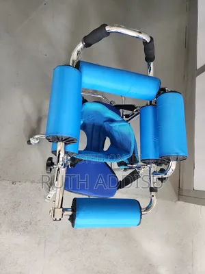 Photo - Six Wheels Walking Aid Brand and Bold Walker段考heigh Quality Walker New