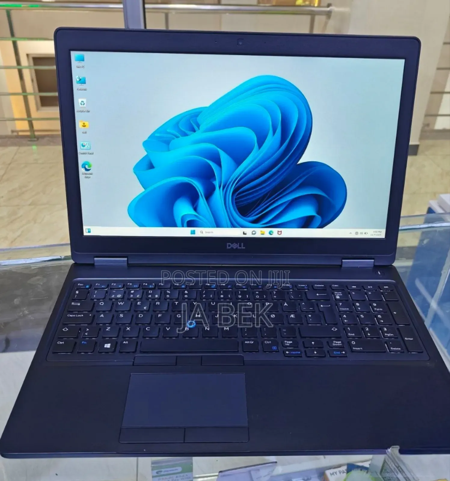 New Laptop Dell Latitude 5310 8GB Intel Core I5 SSD 256GB