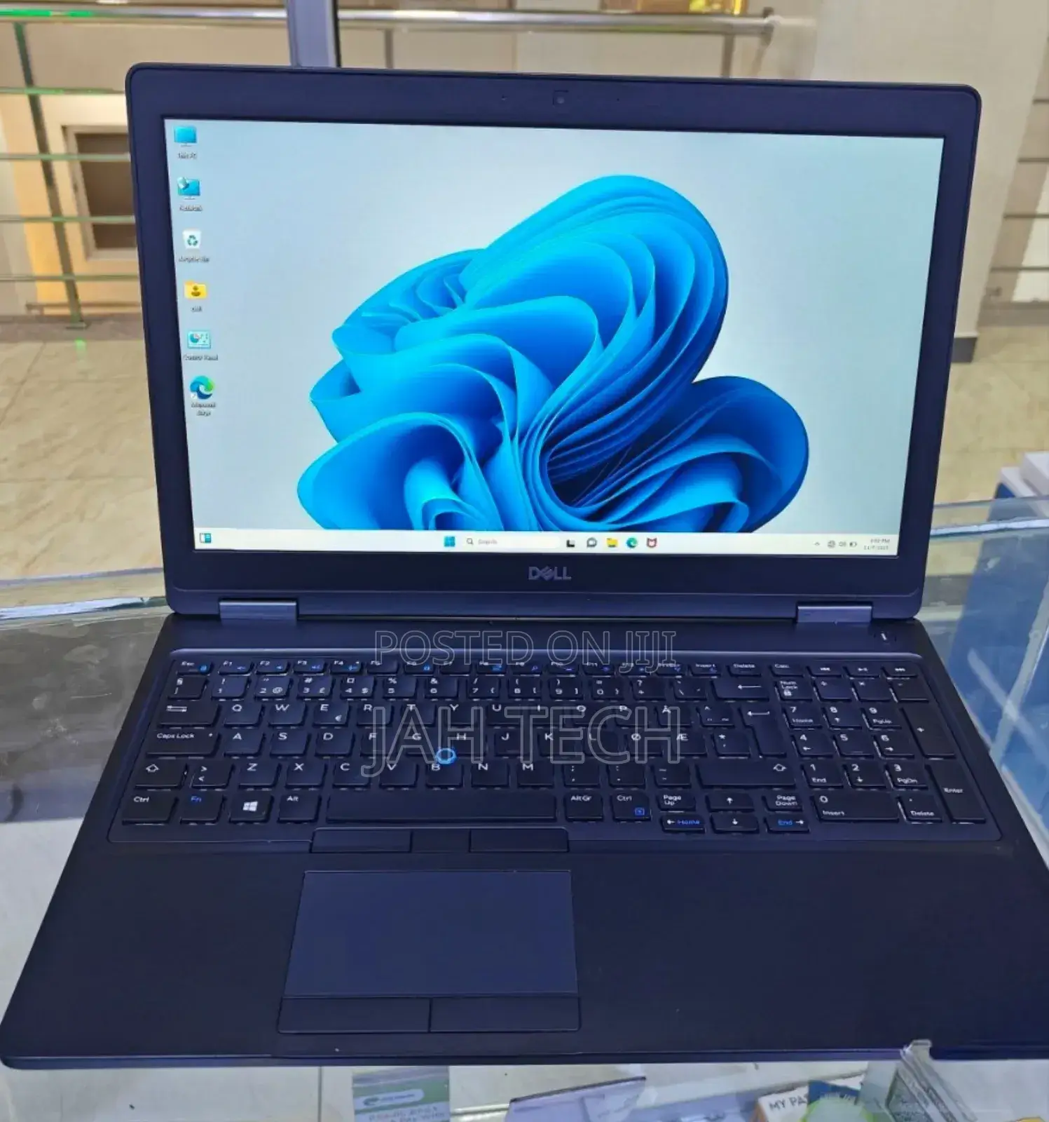 New Laptop Dell Latitude 5310 8GB Intel Core I5 SSD 256GB