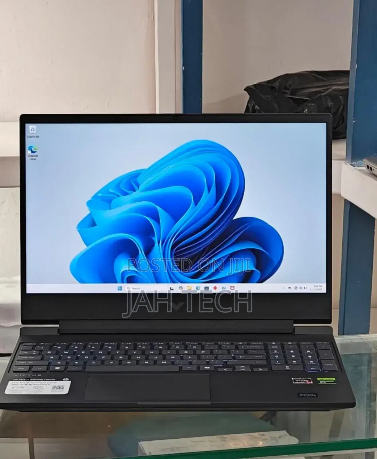 New Laptop HP Victus 16 16GB AMD Ryzen 7 SSD 512GB