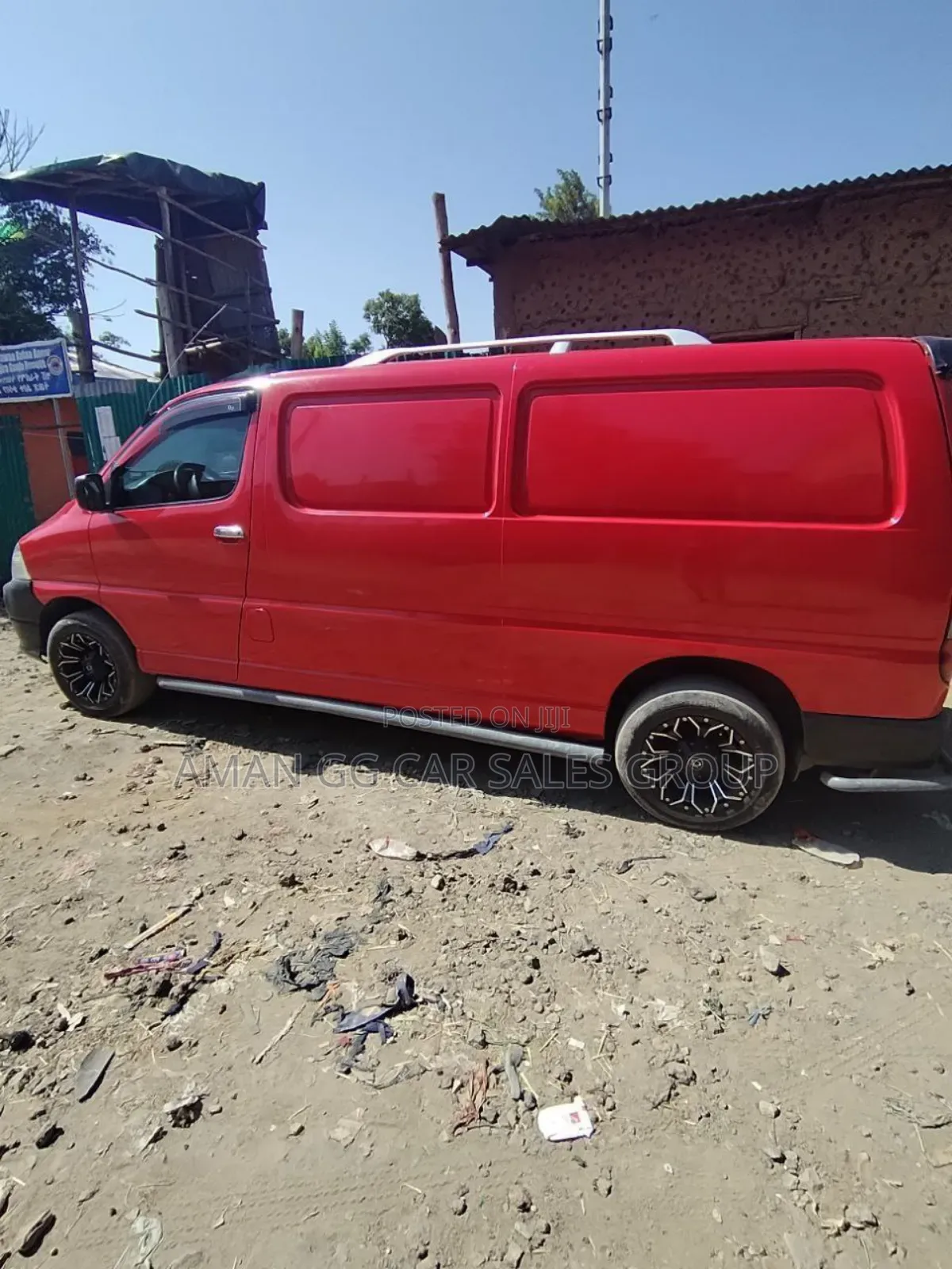 Toyota HiAce 2008 Red