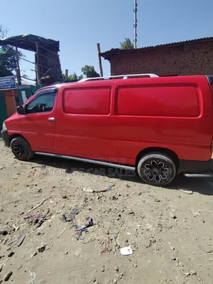 Toyota HiAce 2008 Red