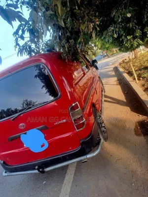 Toyota HiAce 2008 Red