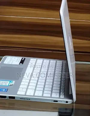 New Laptop HP Stream Notebook 4GB Intel Core I5 SSD 640GB