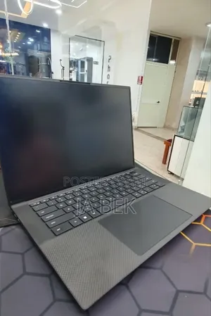 New Laptop Dell Precision 5570 16GB Intel Core I7 SSD 512GB