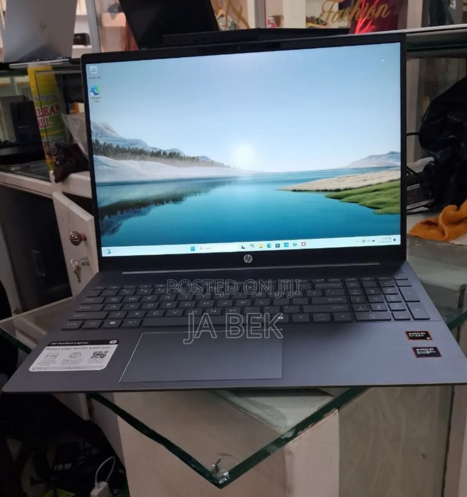 New Laptop HP Pavilion 15 8GB AMD Ryzen 5 SSD 512GB