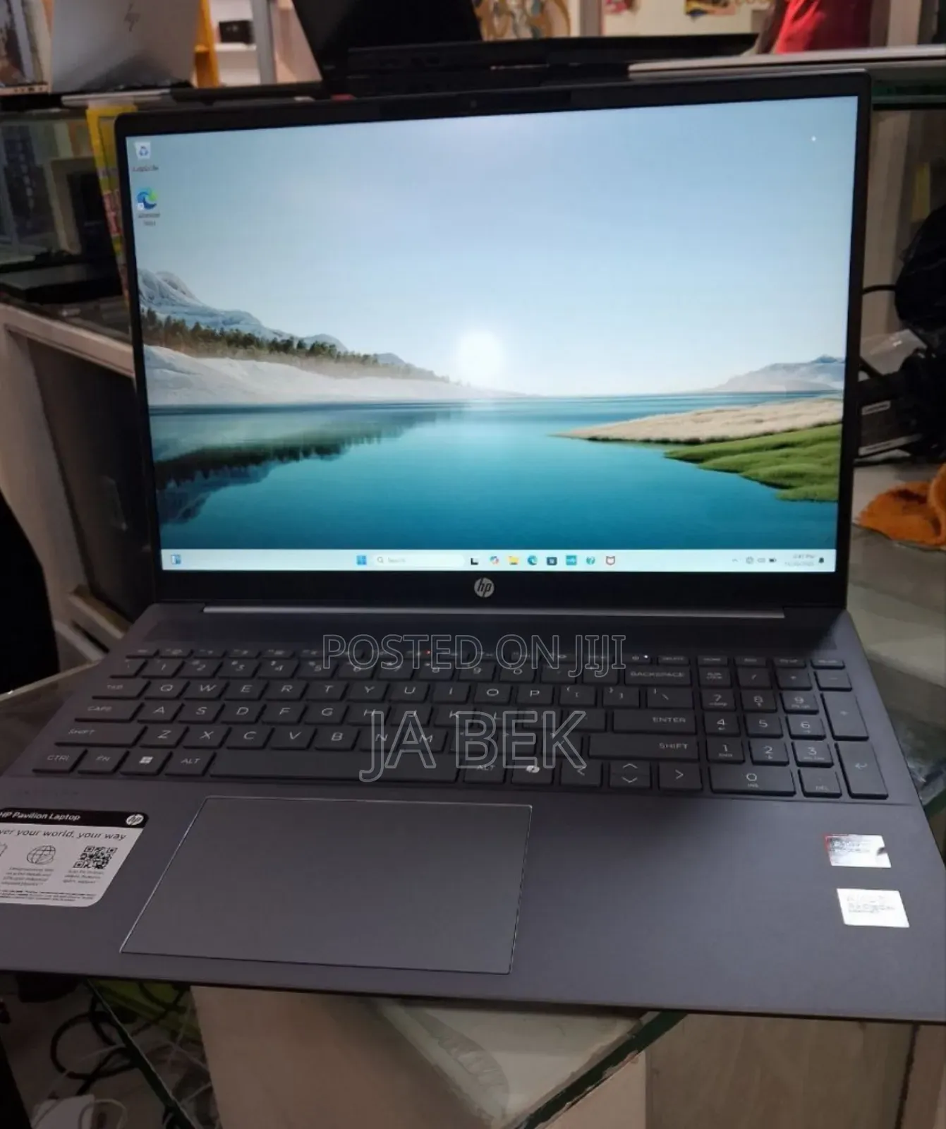 New Laptop HP Pavilion 15 8GB AMD Ryzen 5 SSD 512GB